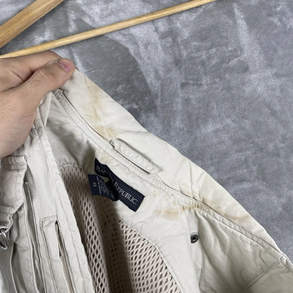 Vintage Banana Republic Safari Vest Mens XS Tan Utility Multi Pocket Fishing 90s